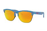 Oakley Frogskins Lite Sunglasses (Past Season Colors)