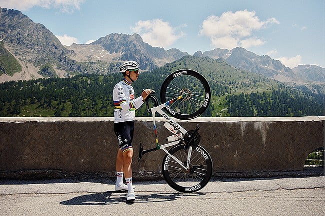 ENVE SES 4.5 PRO Carbon Disc Brake Wheels 
