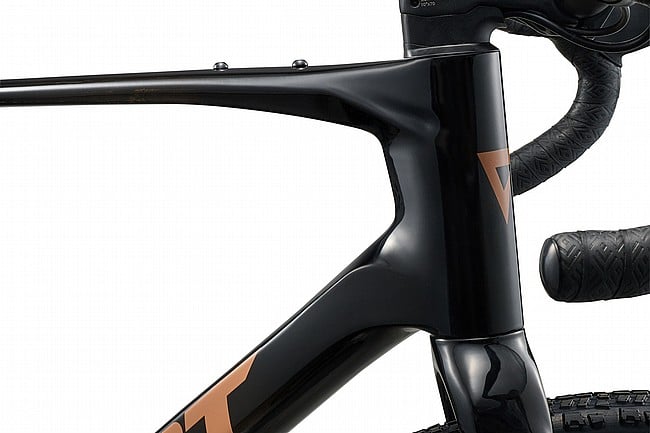 Giant 2026 Revolt Advanced 2 Gravel Bike Carbon Smoke