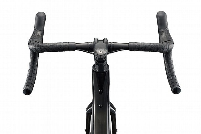 Giant 2026 Revolt Advanced 2 Gravel Bike Carbon Smoke