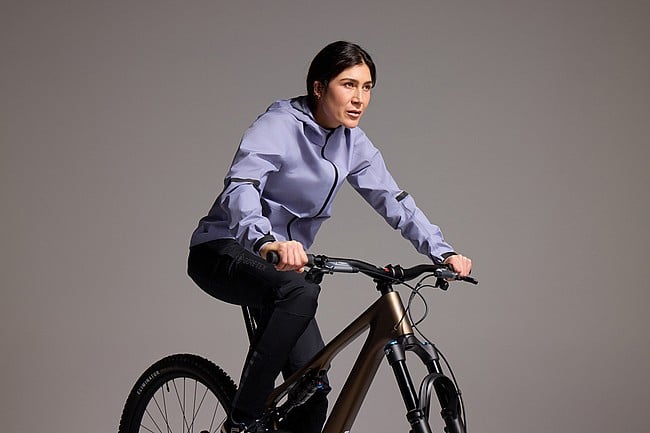 Gore Wear Womens Lupra Gore-Tex Hooded Jacket 