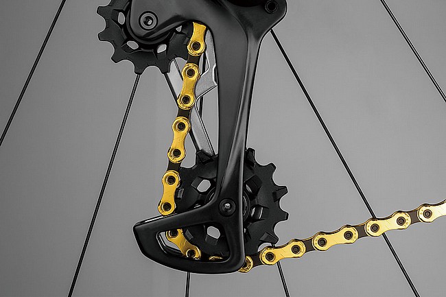 KMC X12-Ti Chain 