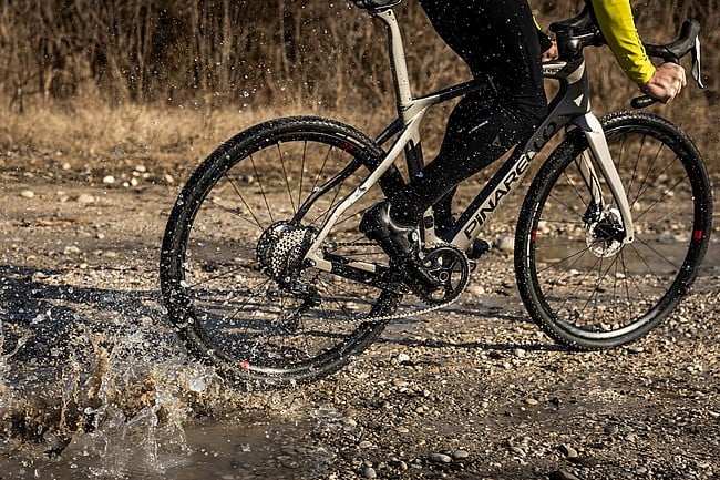 Pinarello Grevil F5 GRX610/820 Gravel Bike 