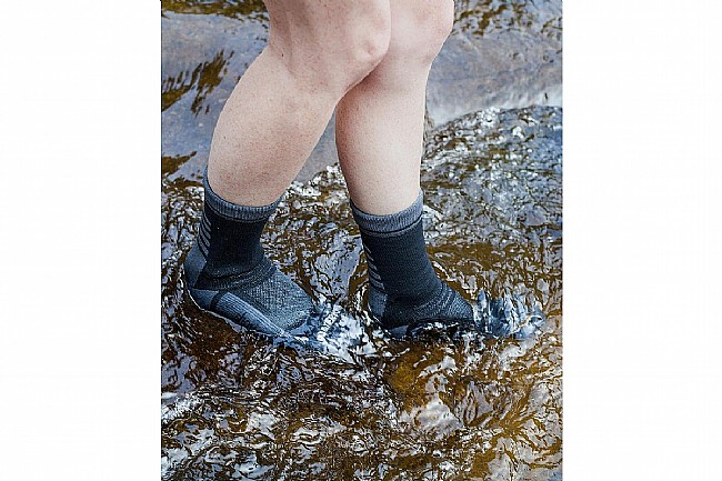 Showers Pass Crosspoint Lightweight Waterproof Crew Socks 